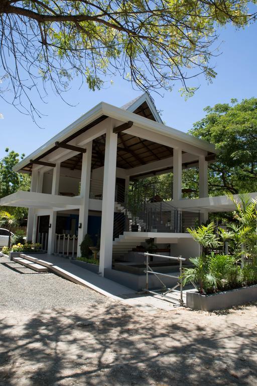 Karancho Beach House Lapu-Lapu City Esterno foto