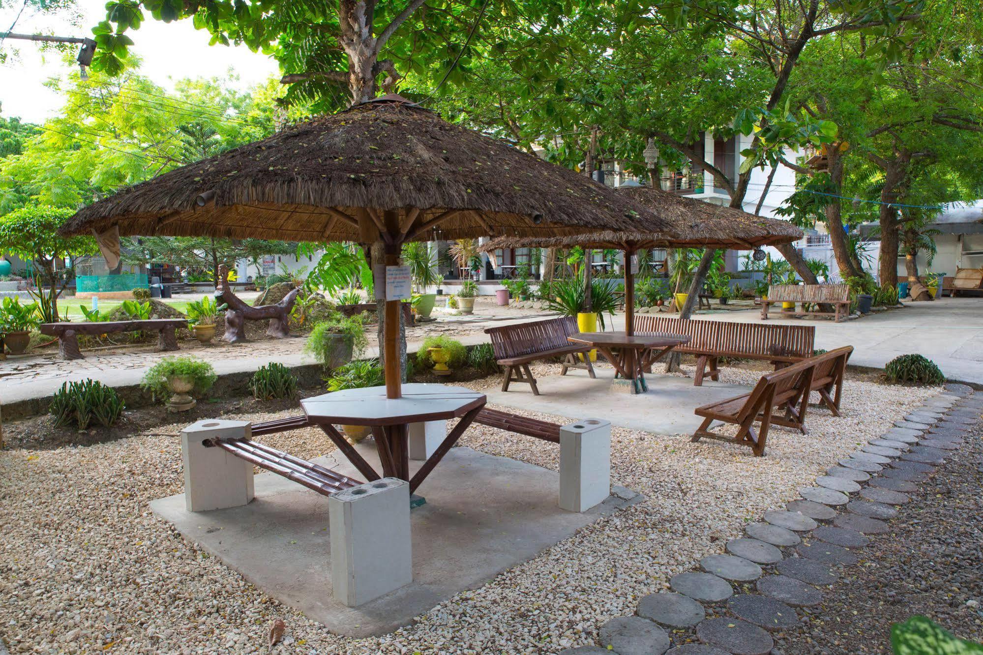 Karancho Beach House Lapu-Lapu City Esterno foto